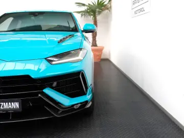 LAMBORGHINI Urus Performante CARBON B&O PANO AKRAPOVIC ADAS