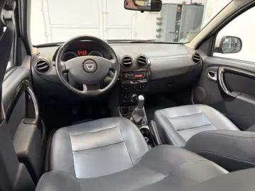 DACIA DUSTER SUV 2012 Prestige