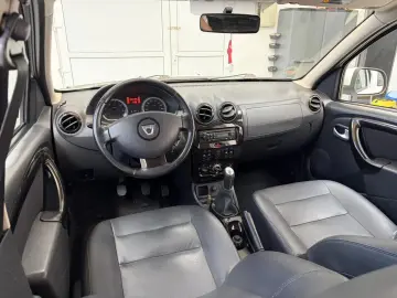 DACIA DUSTER SUV 2012-02 Prestige