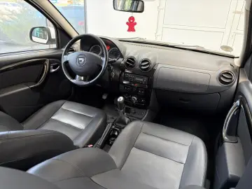 DACIA DUSTER SUV 2012-02 Prestige