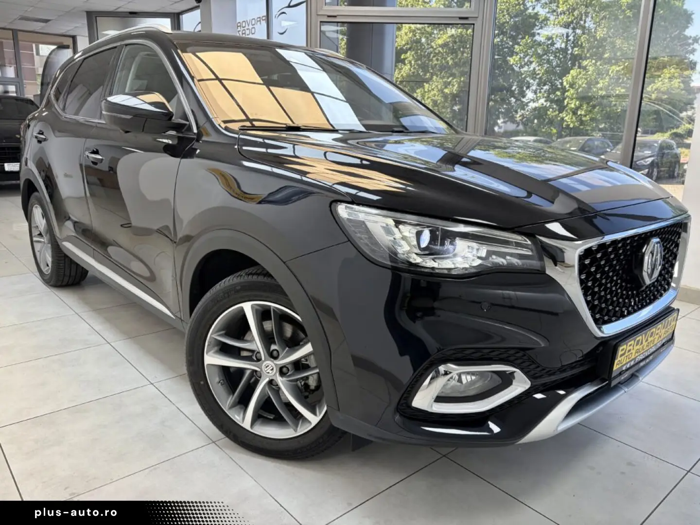 MG EHS SUV 2023 Plugin Hybrid