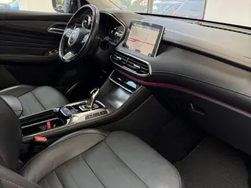 MG EHS SUV 2023 Plugin Hybrid