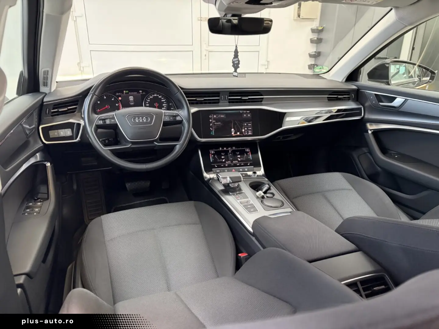 AUDI A6 SEDAN 2019-02 Business