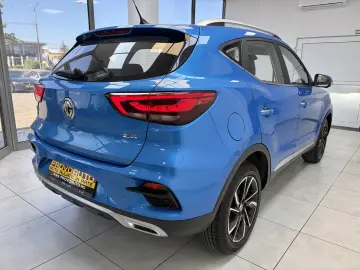 MG ZS CROSS 2024-04 Luxury