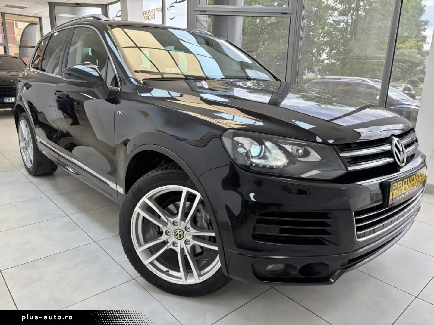 VOLKSWAGEN TOUAREG 4X4 SUV 2013