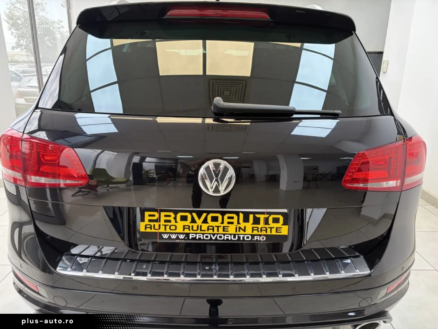 VOLKSWAGEN TOUAREG 4X4 SUV 2013
