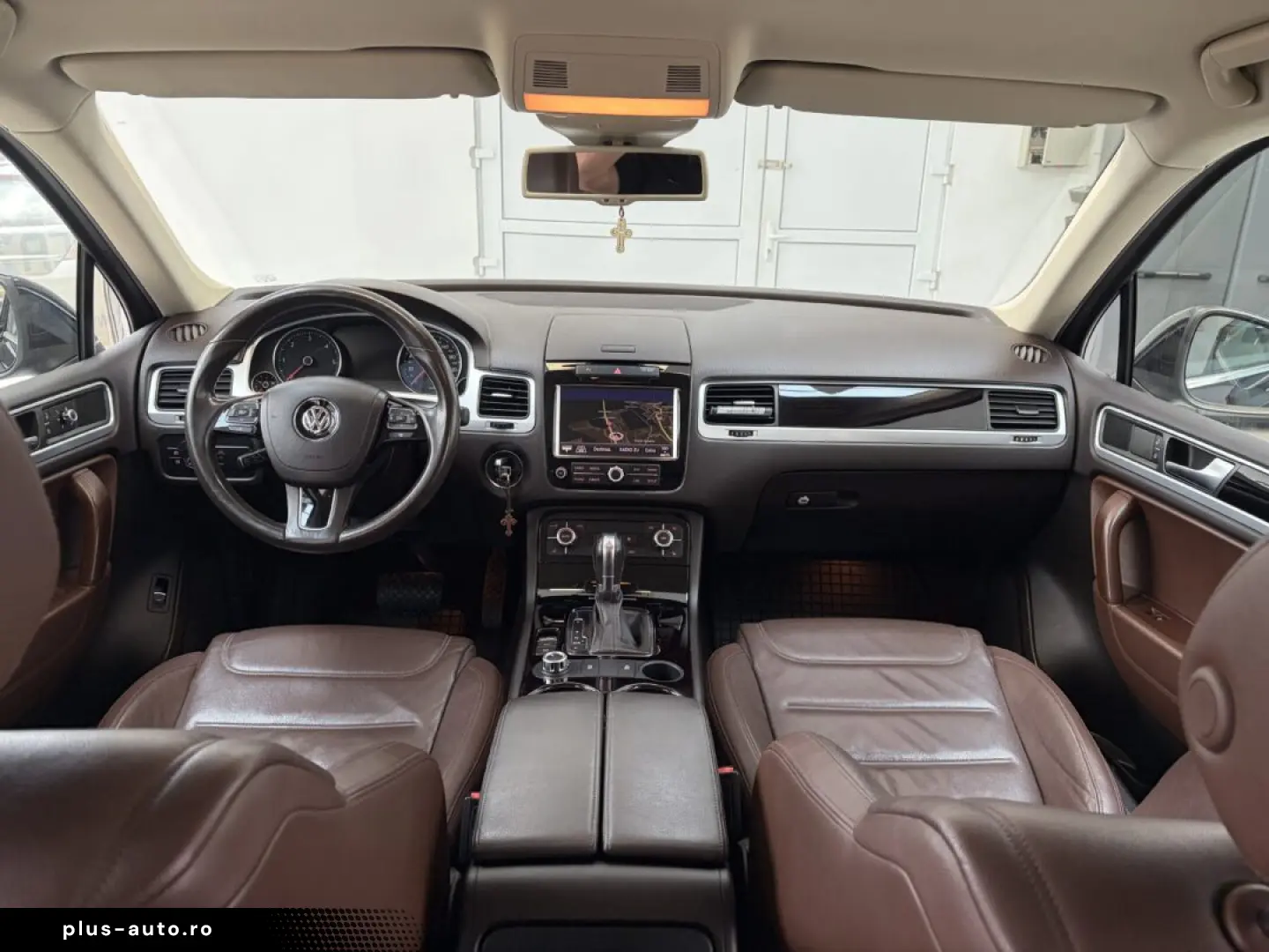 VOLKSWAGEN TOUAREG 4X4 SUV 2013