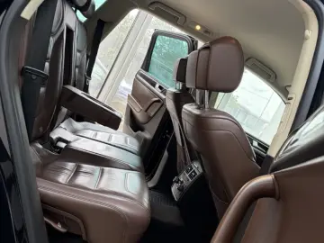 VOLKSWAGEN TOUAREG 4X4 SUV 2013