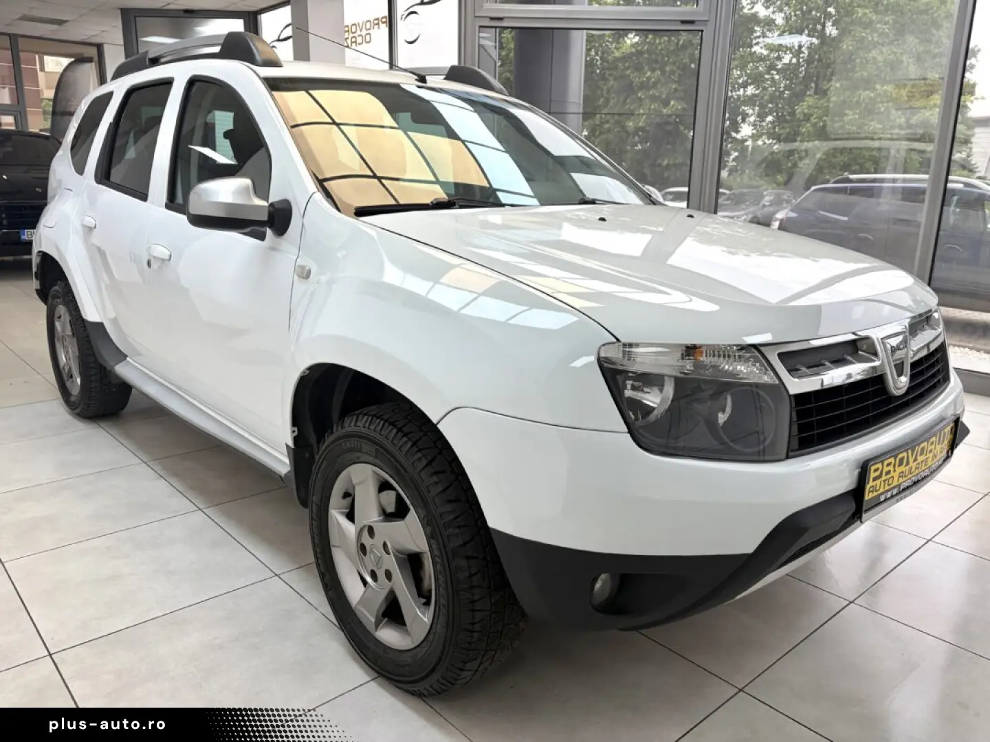 DACIA DUSTER SUV 2012 Laureate