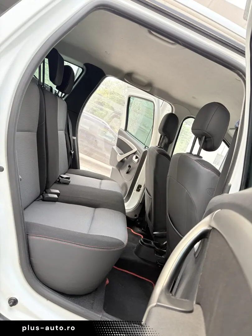 DACIA DUSTER SUV 2012 Laureate