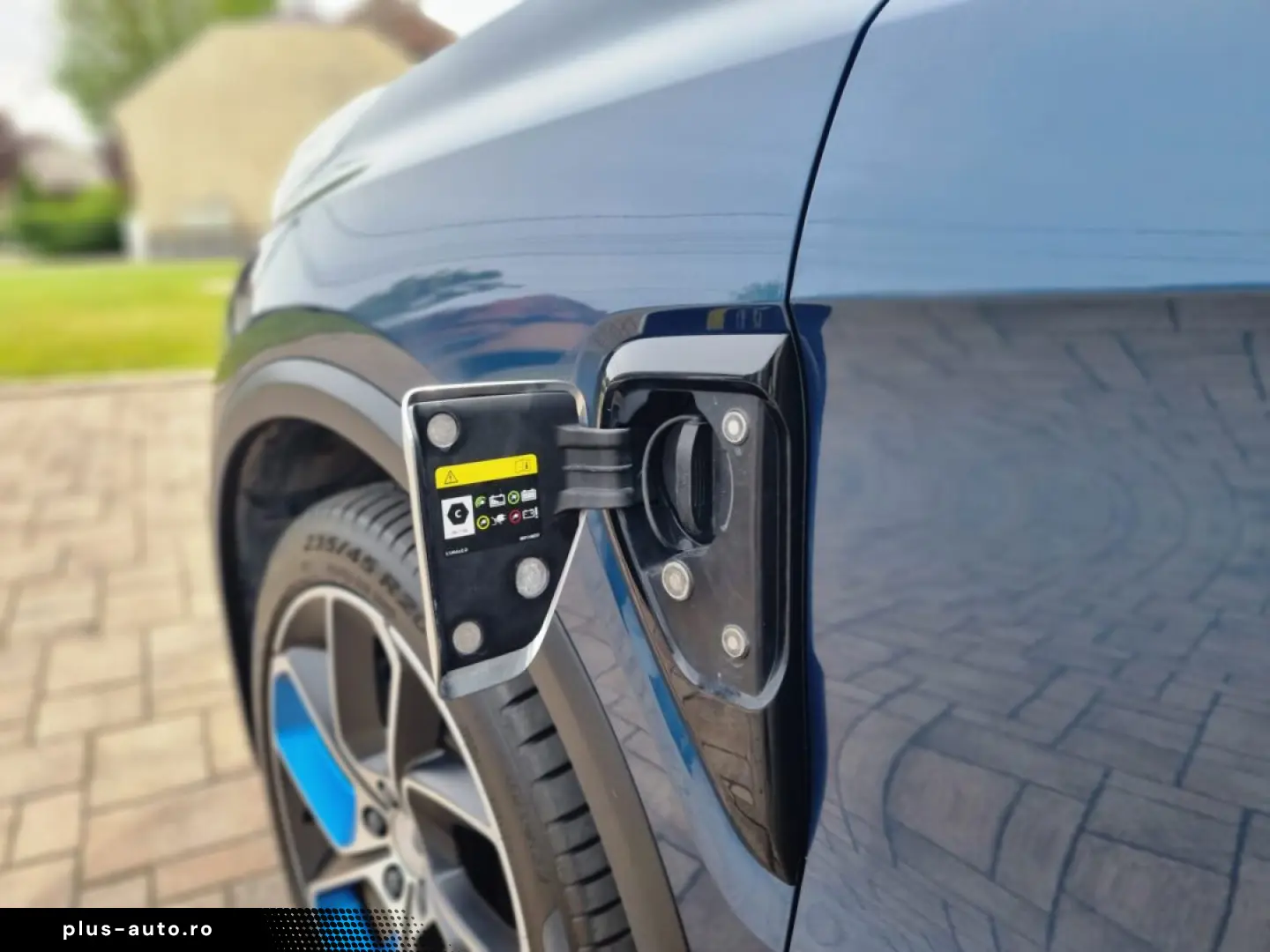 LINK & CO 01 SUV 2022 HYBRID