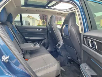 LINK & CO 01 SUV 2022 HYBRID
