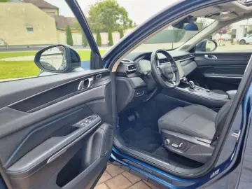 LINK & CO 01 SUV 2022 HYBRID