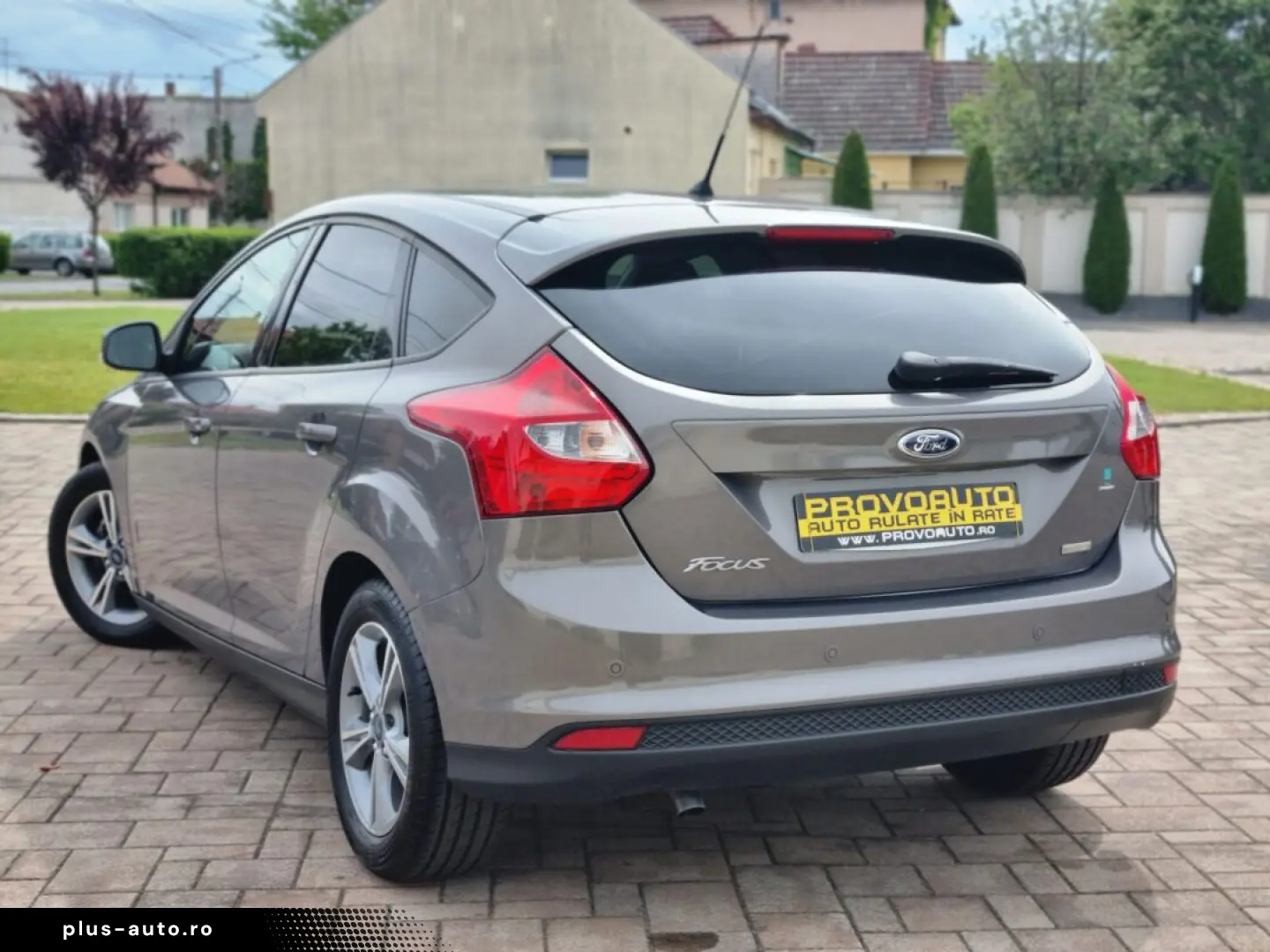FORD FOCUS HATCHBACK 2015