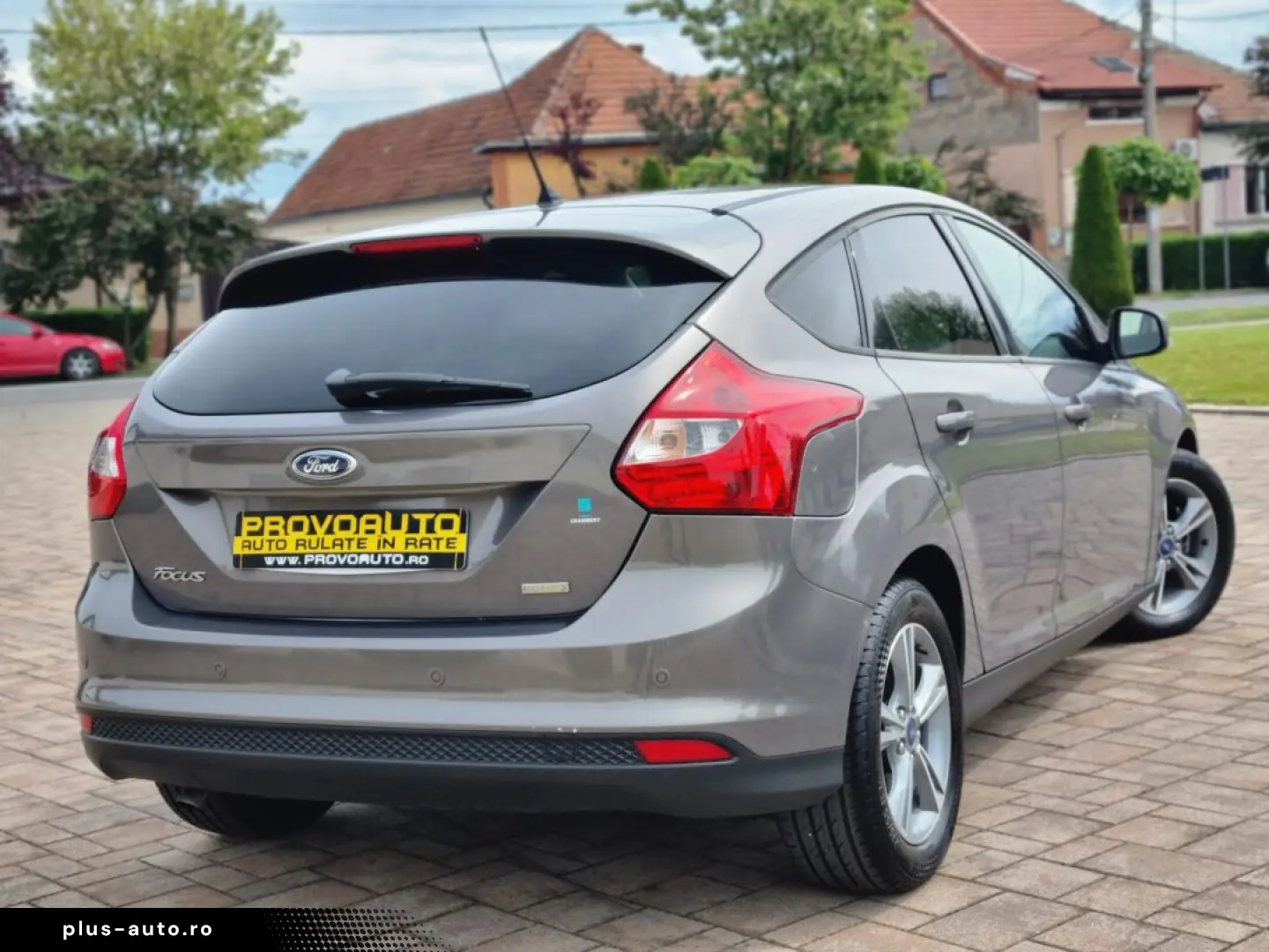 FORD FOCUS HATCHBACK 2015