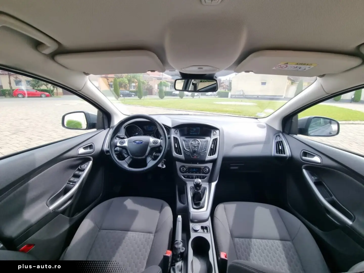 FORD FOCUS HATCHBACK 2015