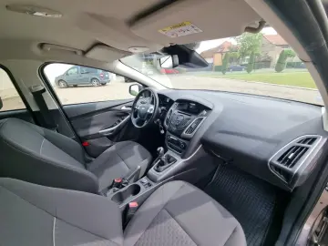 FORD FOCUS HATCHBACK 2015