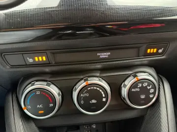 Mazda 2 Homura 1.5 Benzina 90 Cp MT