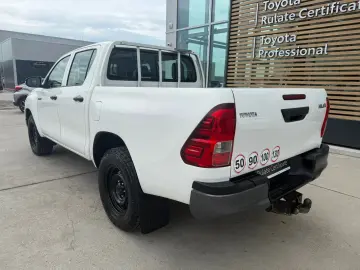 Toyota Hilux 2.4 D-4D Comfort 4WD DOUBLE CAB