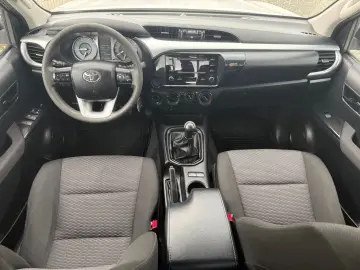 Toyota Hilux 2.4 D-4D Comfort 4WD DOUBLE CAB