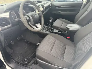 Toyota Hilux 2.4 D-4D Comfort 4WD DOUBLE CAB