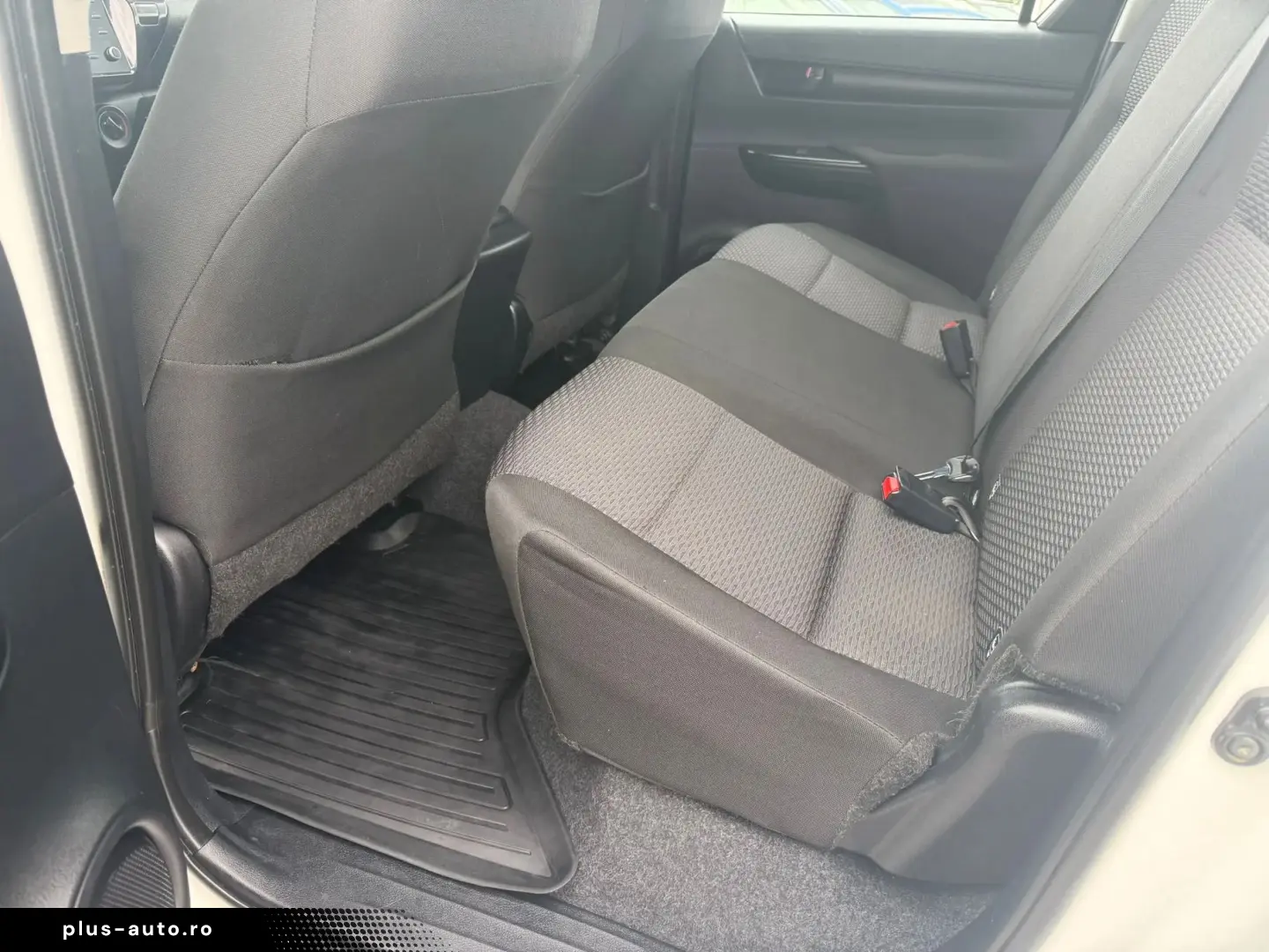 Toyota Hilux 2.4 D-4D Comfort 4WD DOUBLE CAB