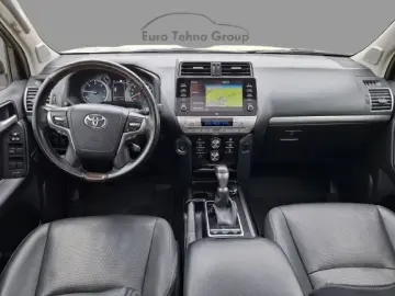Toyota Land-Cruiser