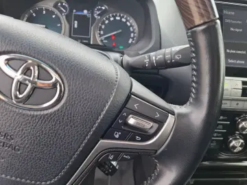 Toyota Land-Cruiser