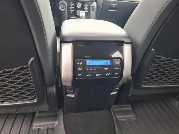Toyota Land-Cruiser
