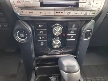Toyota Land-Cruiser