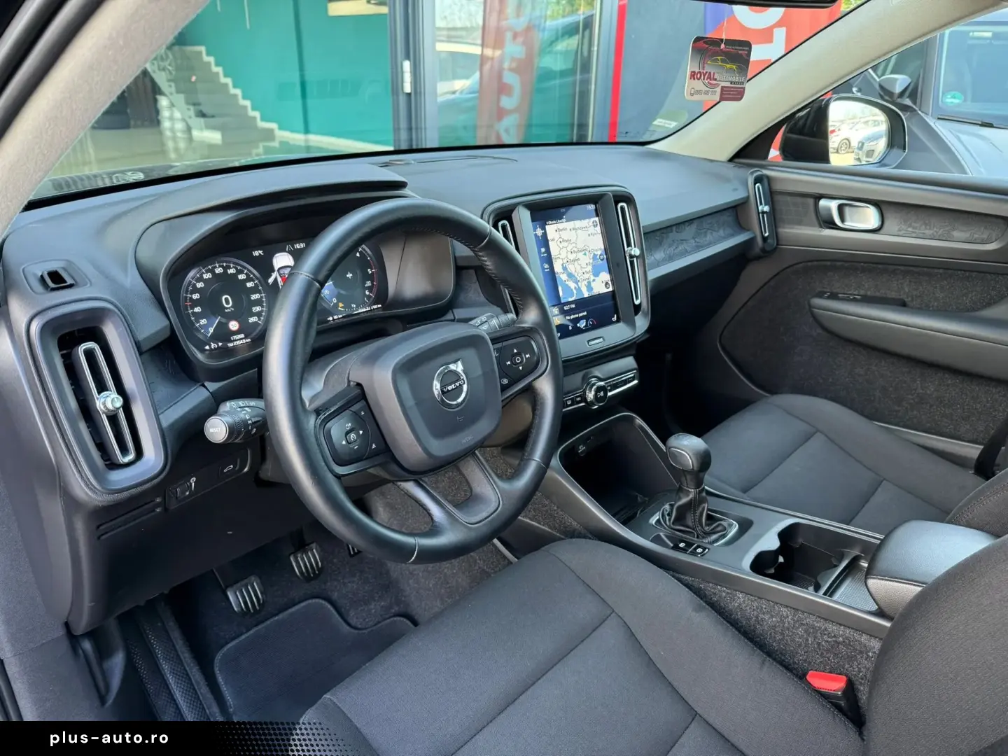 Volvo Xc-40