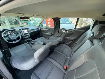 Volvo Xc-40