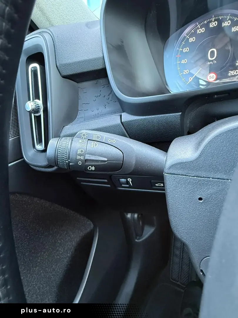 Volvo Xc-40
