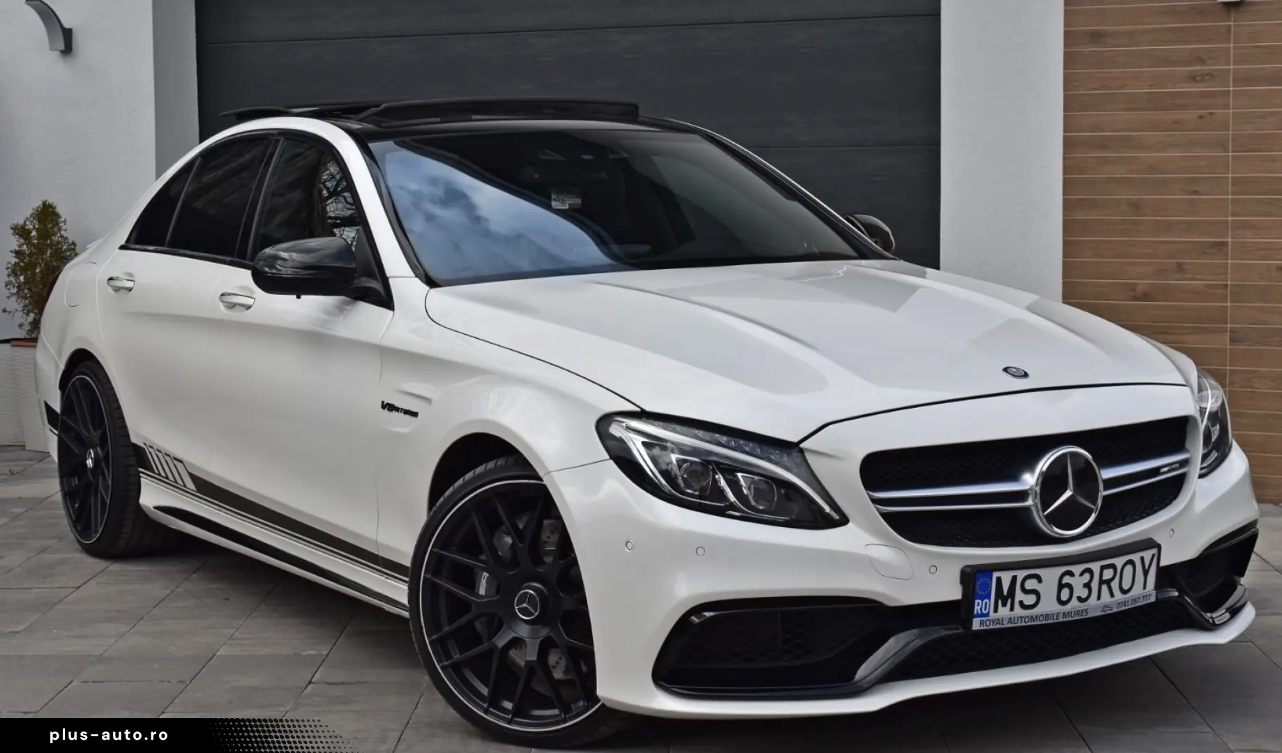 Mercedes-Benz C-63-Amg