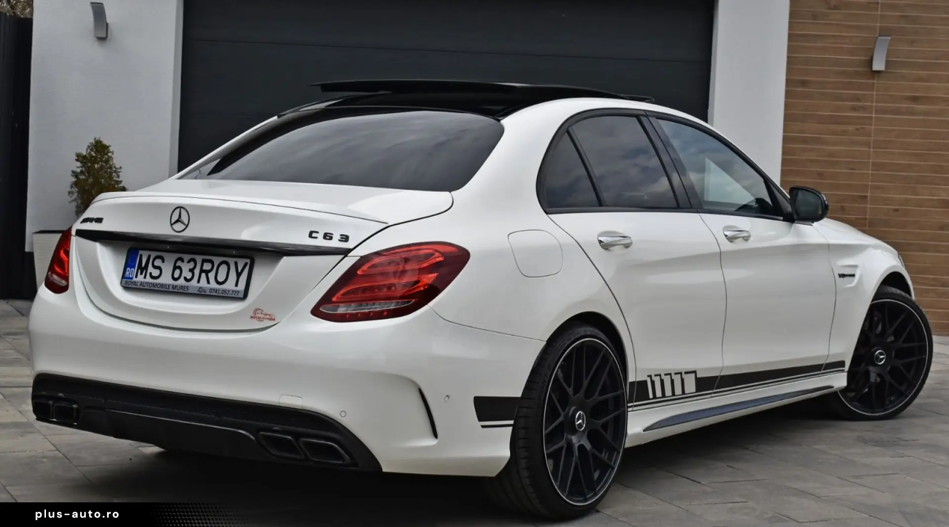 Mercedes-Benz C-63-Amg