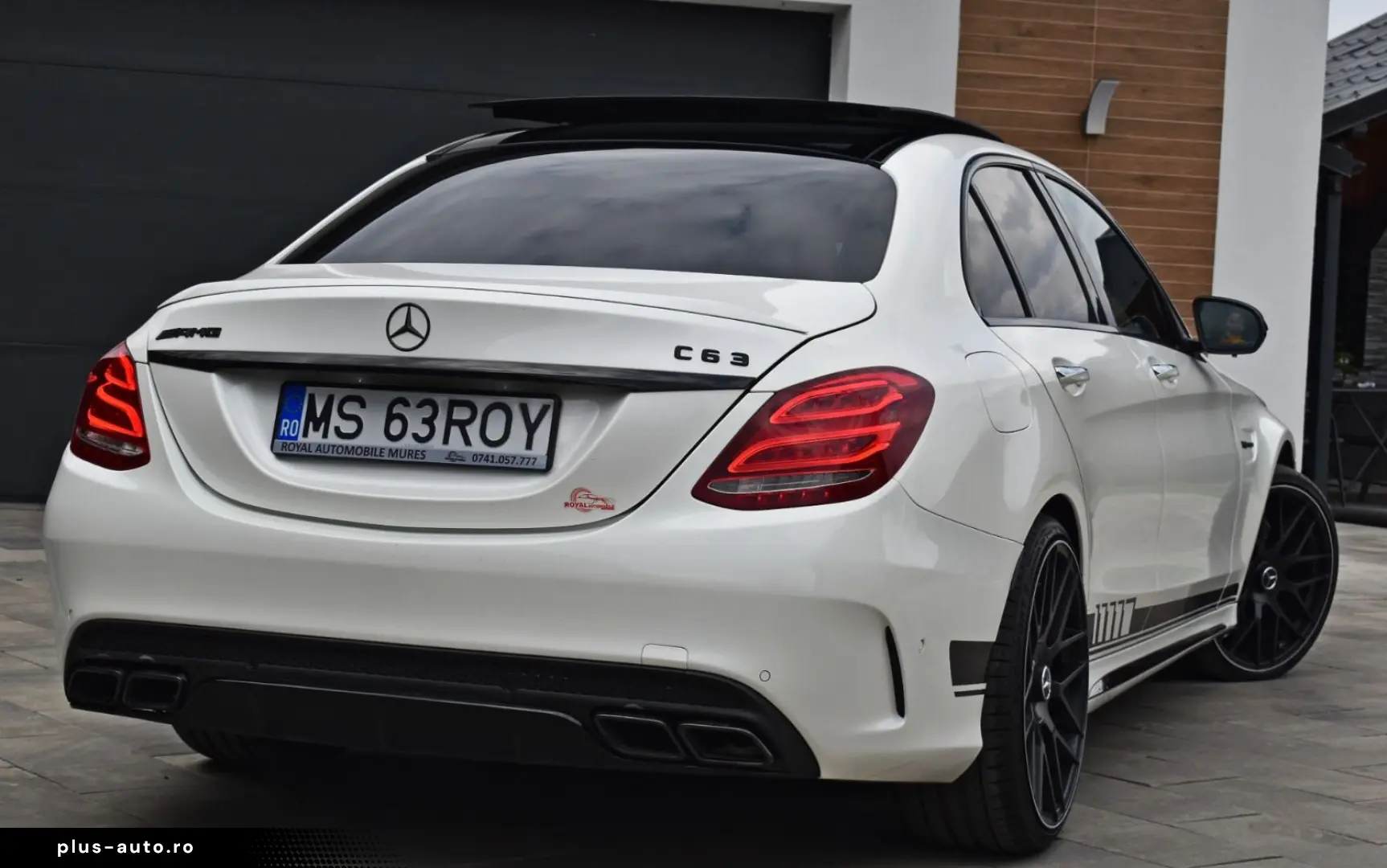 Mercedes-Benz C-63-Amg