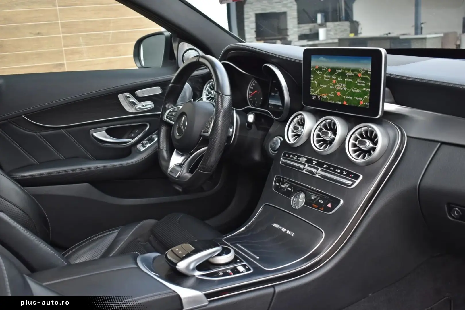Mercedes-Benz C-63-Amg