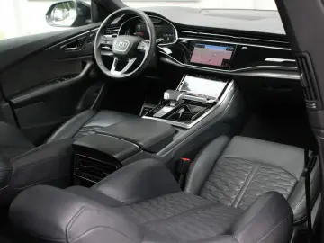 Audi Rs-Q8