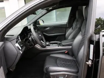 Audi Rs-Q8