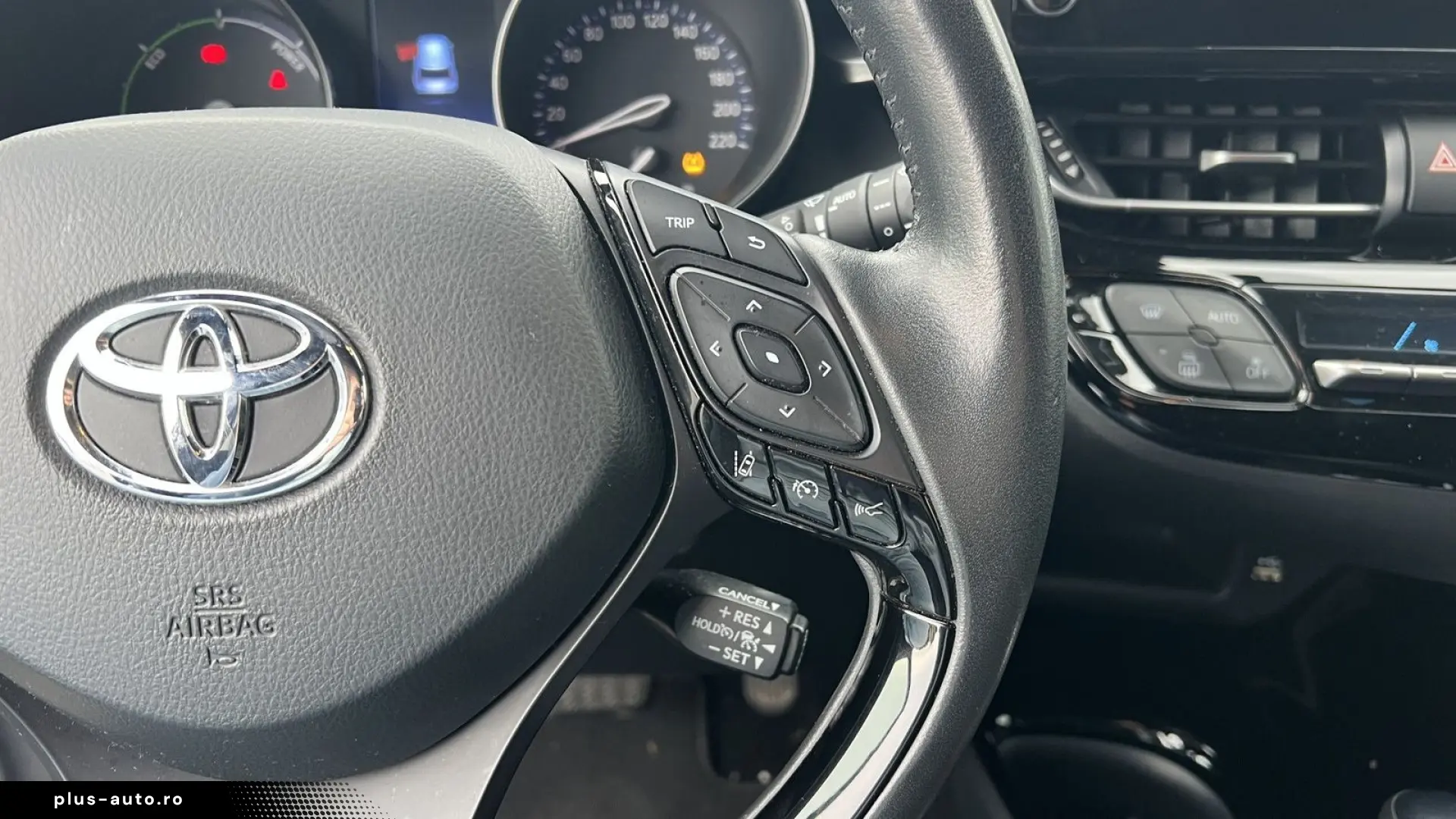 TOYOTA C-HR 1.8 Hybrid Advance HALF LEDER   BLINDSPOT
