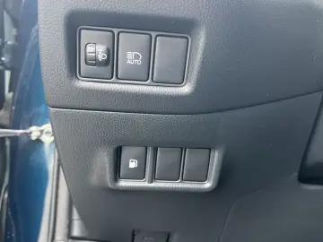 TOYOTA C-HR 1.8 Hybrid Advance HALF LEDER   BLINDSPOT