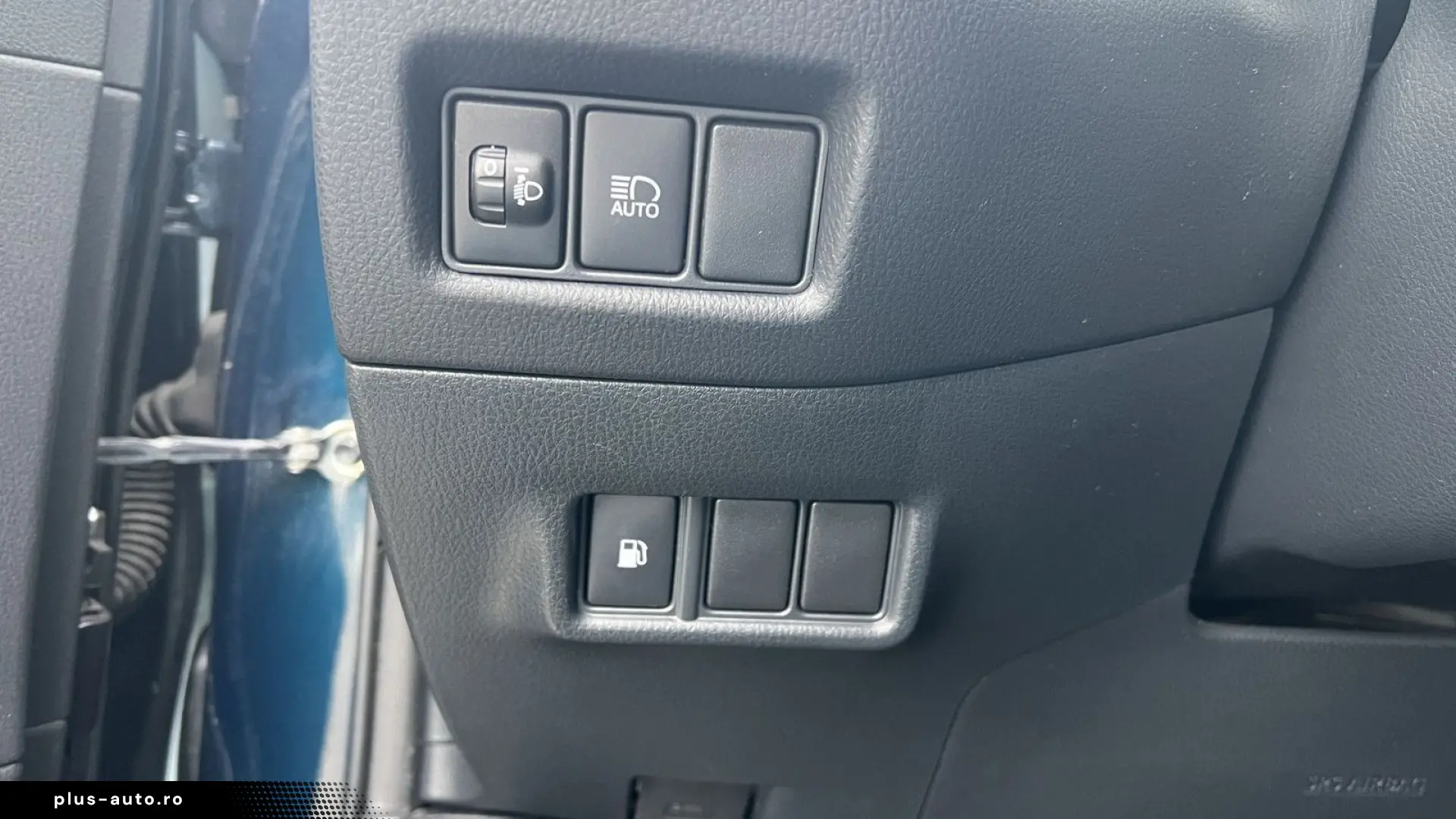 TOYOTA C-HR 1.8 Hybrid Advance HALF LEDER   BLINDSPOT