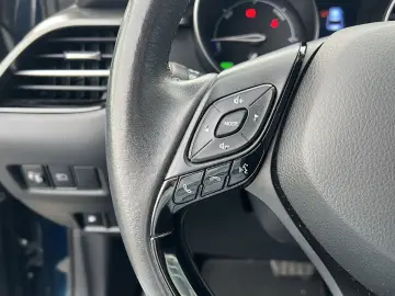 TOYOTA C-HR 1.8 Hybrid Advance HALF LEDER   BLINDSPOT