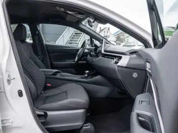 TOYOTA C-HR HYBRID Flow KLIMA KAMERA LED SCHEINWERFER