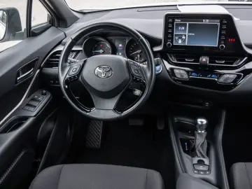 TOYOTA C-HR HYBRID Flow KLIMA KAMERA LED SCHEINWERFER