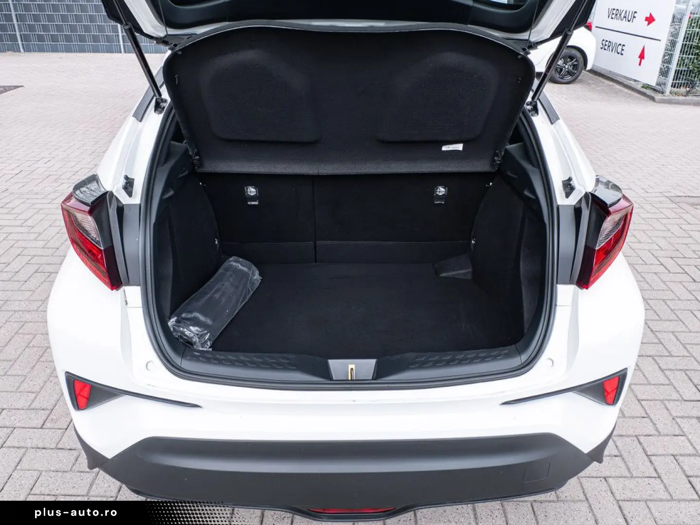 TOYOTA C-HR HYBRID Flow KLIMA KAMERA LED SCHEINWERFER
