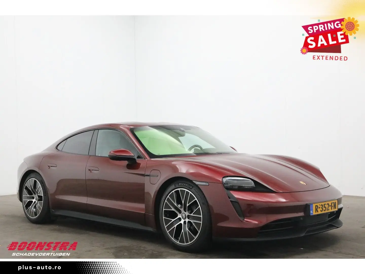 PORSCHE Taycan 93.4kWh Performance Batterie PASM Sport C