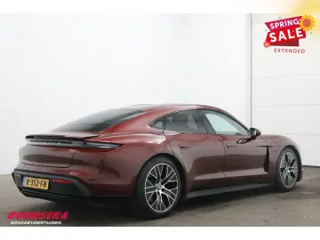 PORSCHE Taycan 93.4kWh Performance Batterie PASM Sport C