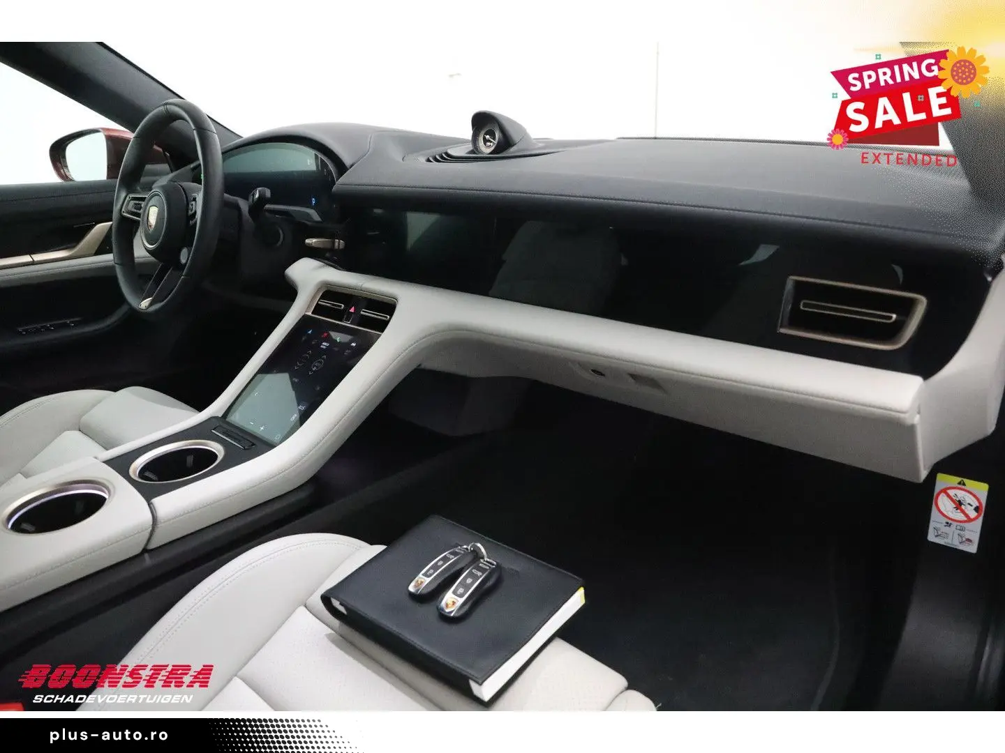 PORSCHE Taycan 93.4kWh Performance Batterie PASM Sport C