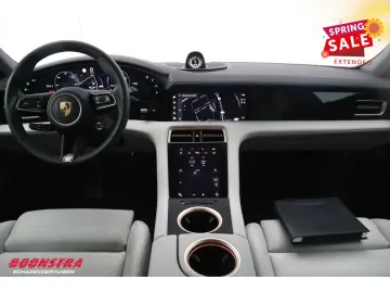 PORSCHE Taycan 93.4kWh Performance Batterie PASM Sport C